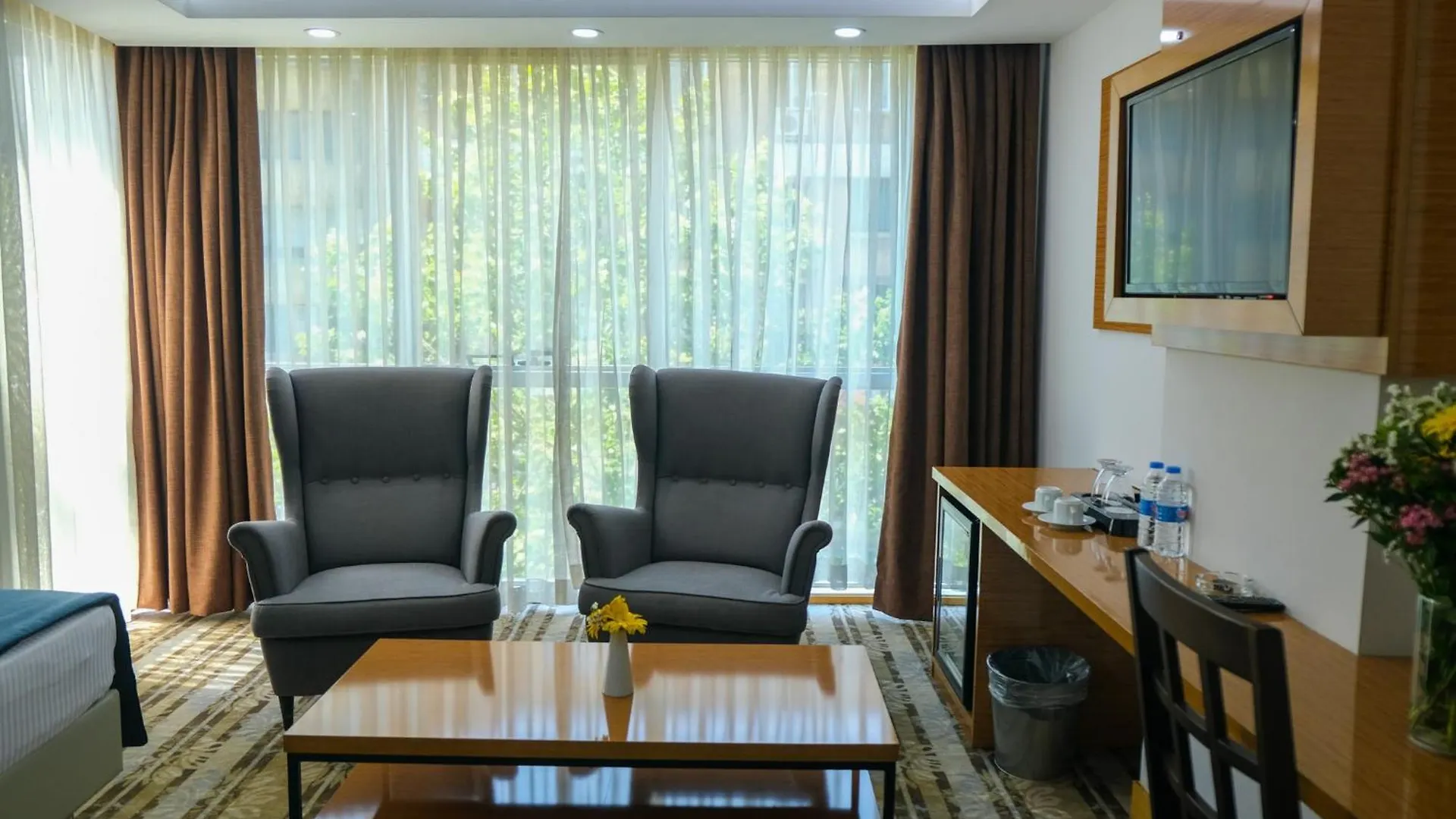 Bulvar Hotel Измир